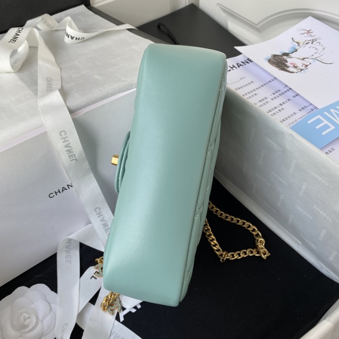 Handbag Chanel AS1792 size 19 cm