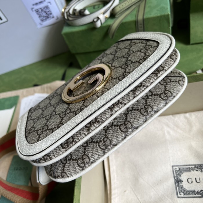 Handbag Gucci 698643 size 22*13*5.5 cm