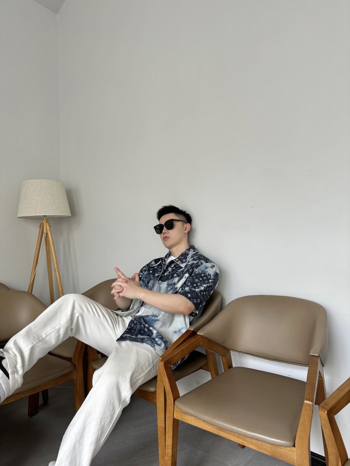 Clothes Louis Vuitton 349