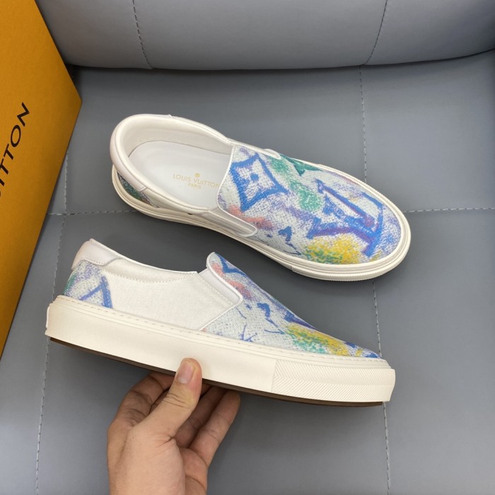 Louis Vuitton Monogram Denim sneaker 24