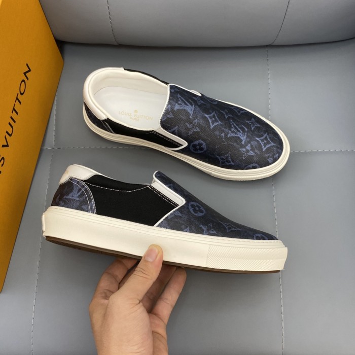 Louis Vuitton Monogram Denim sneaker 20