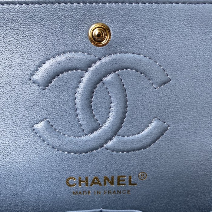 Handbag Chanel A01113 size 23 cm