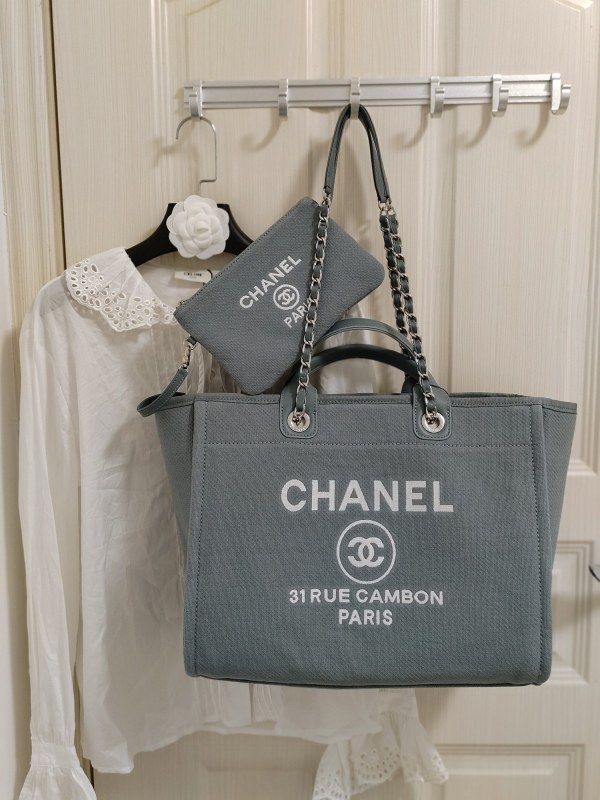 Handbag Chanel size 38 cm
