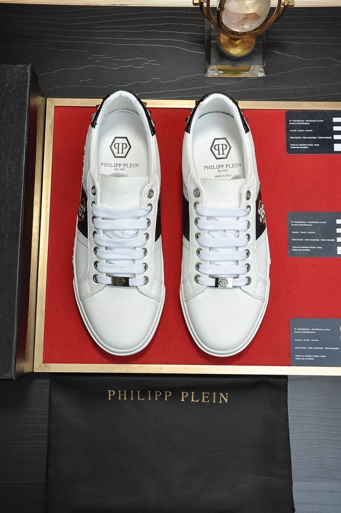 Philipp Plein Low Top Sneakers 1