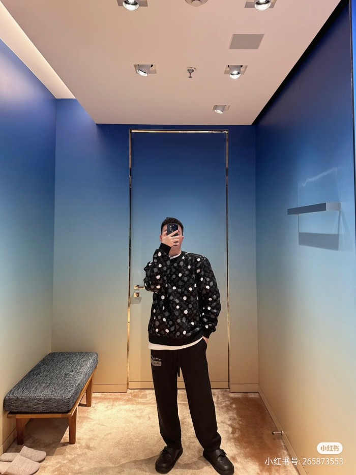 Clothes Louis Vuitton 118