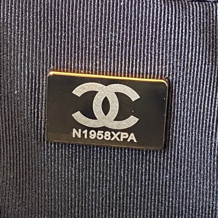 Handbag Chanel AS2856 size 18x14x7 cm