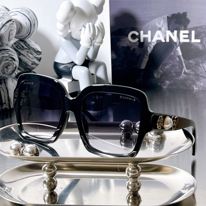 Sunglasses CHANEL 5479 size 56口18-140