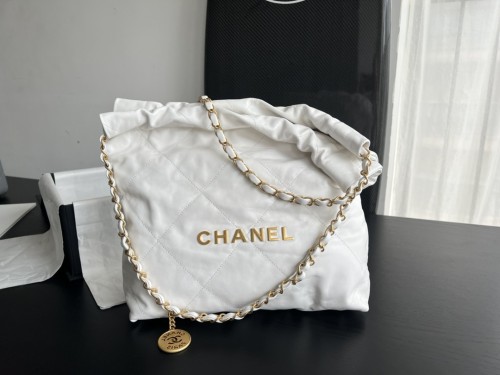 Handbag Chanel size 39cmx42cmx8 cm