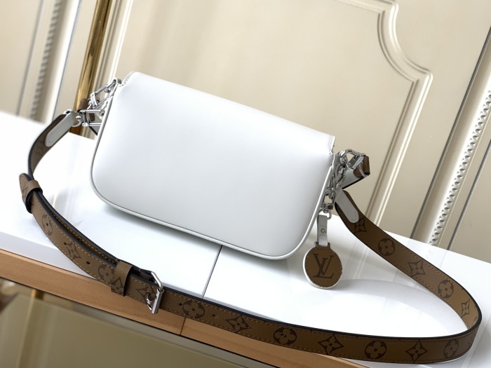 Handbag Louis Vuitton M20395 size 24.0 x 15.0 x 6.0 cm