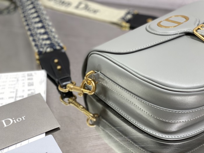 Handbag Dior size 27*18*19.5 cm