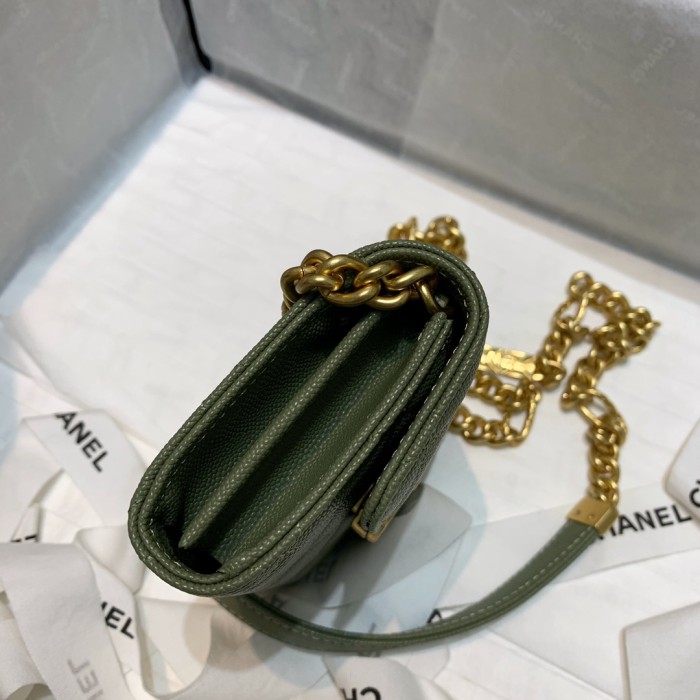 Handbag Chanel 81156 size 12 9 2.5 cm