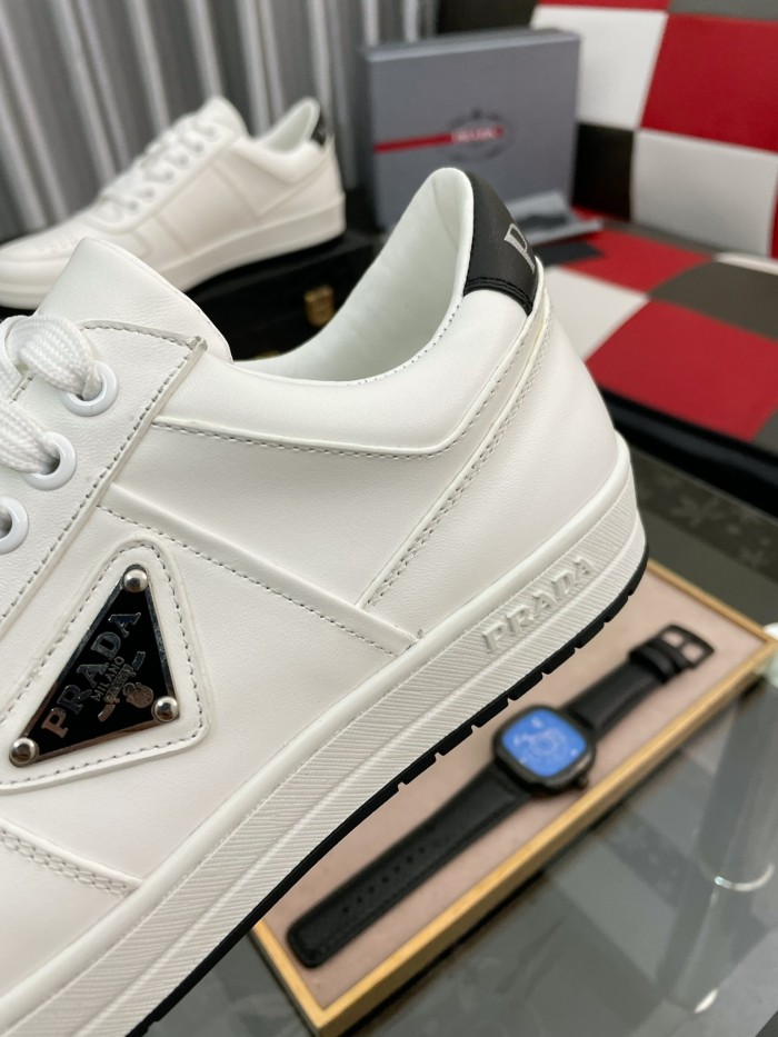 Prada Low Top sneaker 5