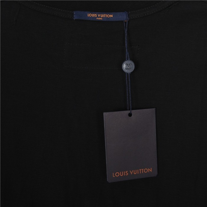 Clothes Louis Vuitton 185