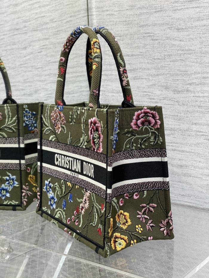 Handbag Dior size 26*8*22 cm