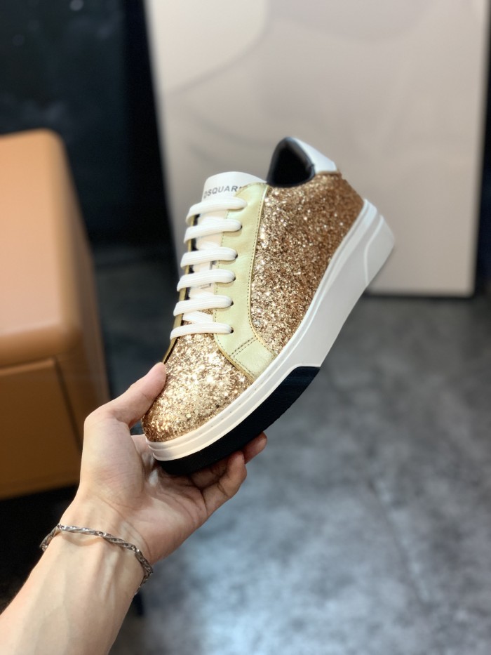 DSQUARED2 sneaker 18