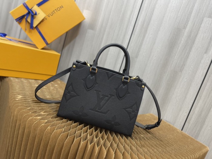 Handbag Louis Vuitton M45653 size 25x19x11.5 cm