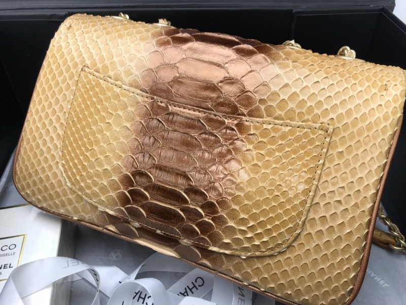 Handbag Chanel size 24.5cm*15.5cm*8.5 cm