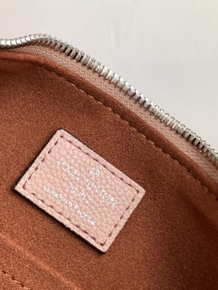 Handbags Louis Vuitton M55806 size 28 x 34 x 12 cm