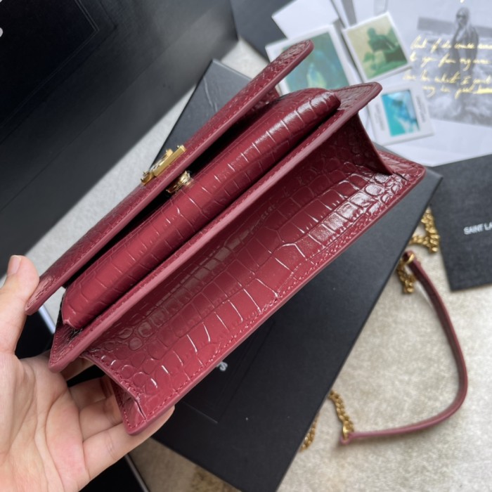 Handbags SAINT LAURENT 533026 size 19x14x5.5 cm