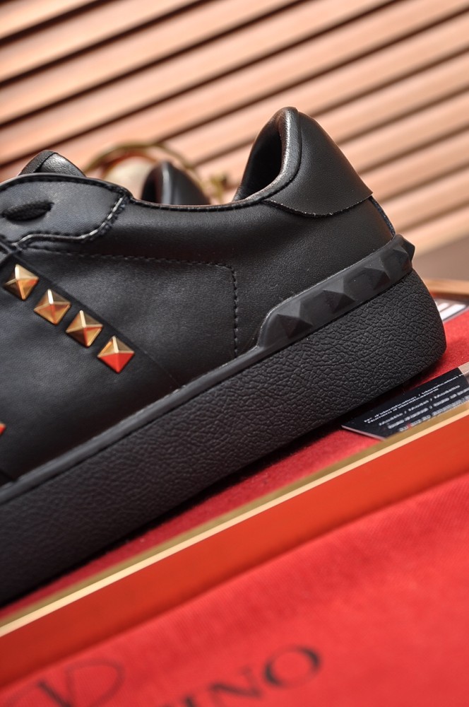 Valentino Garavani Rockstud Untitled calfskin sneaker 13