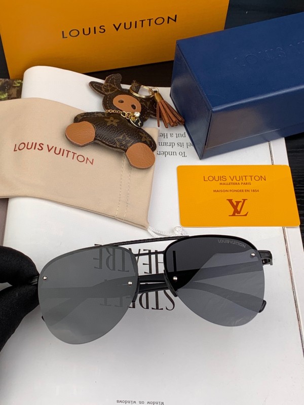 Sunglasses Louis Vuitton L1690