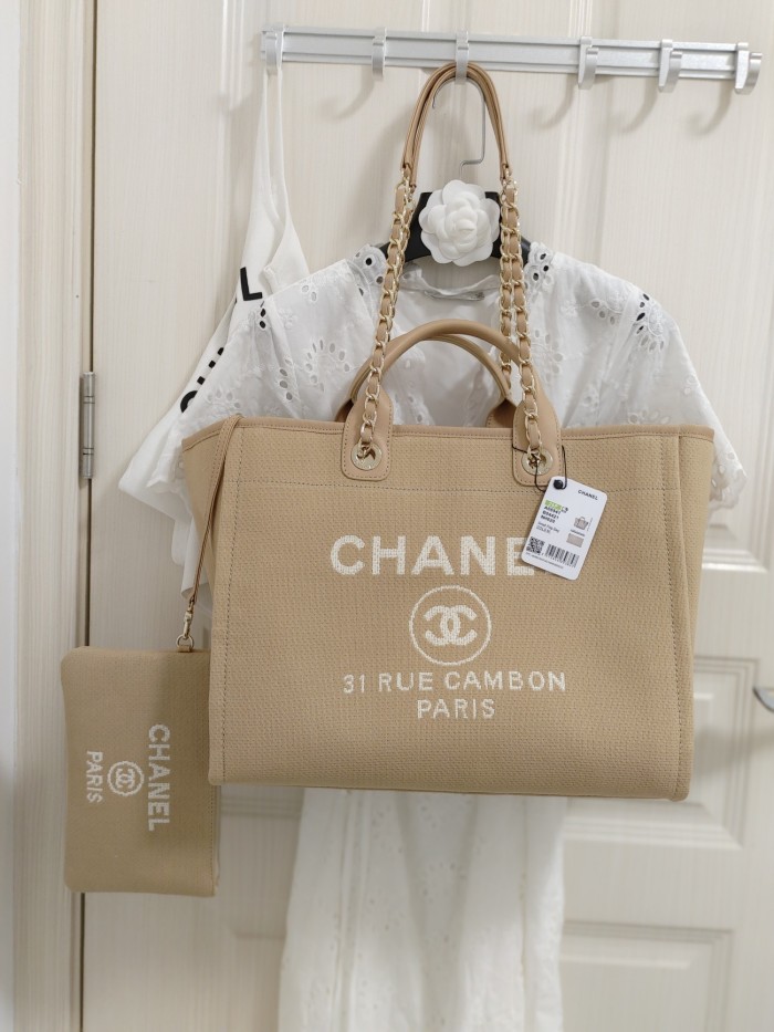 Handbag Chanel size 38 cm