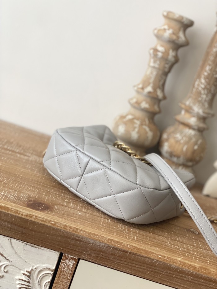 Handbag Chanel 3475 size 12.5*19*6.5 *cm