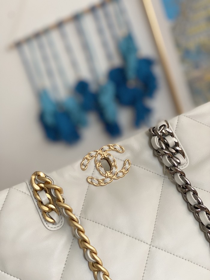 Handbag Chanel AS3660 size 24*41*10.5 cm