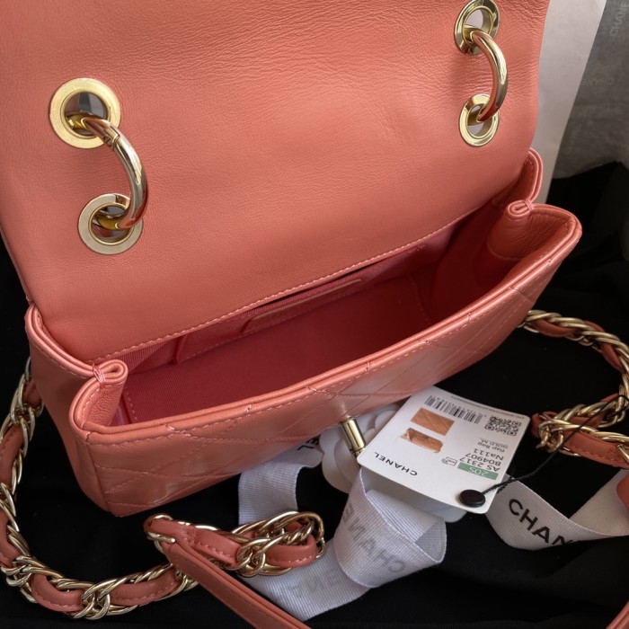 Handbag Chanel size 19 cm