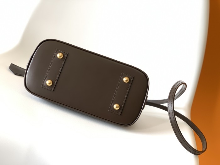 Handbag Louis Vuitton N41221 size 25 x 19 x 12 cm