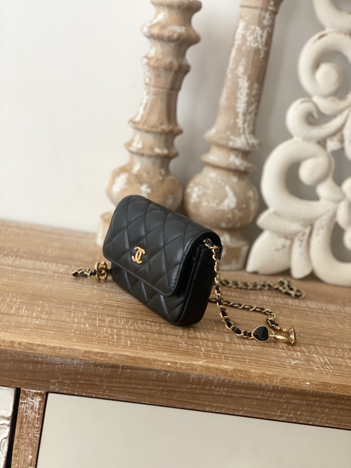 Handbag Chanel 81228 size 12.5 cm