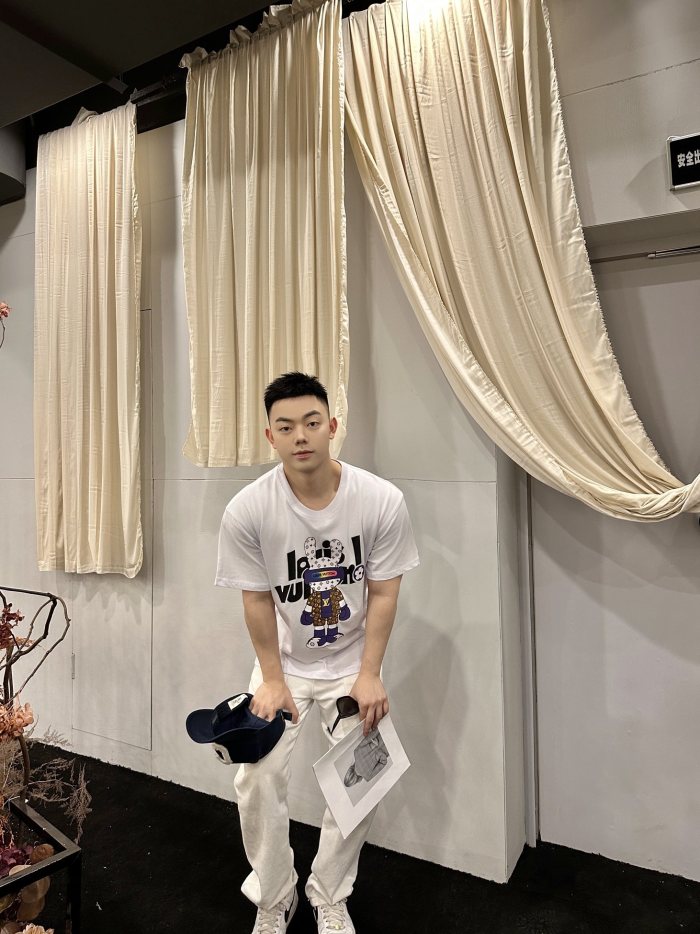 Clothes Louis Vuitton 216