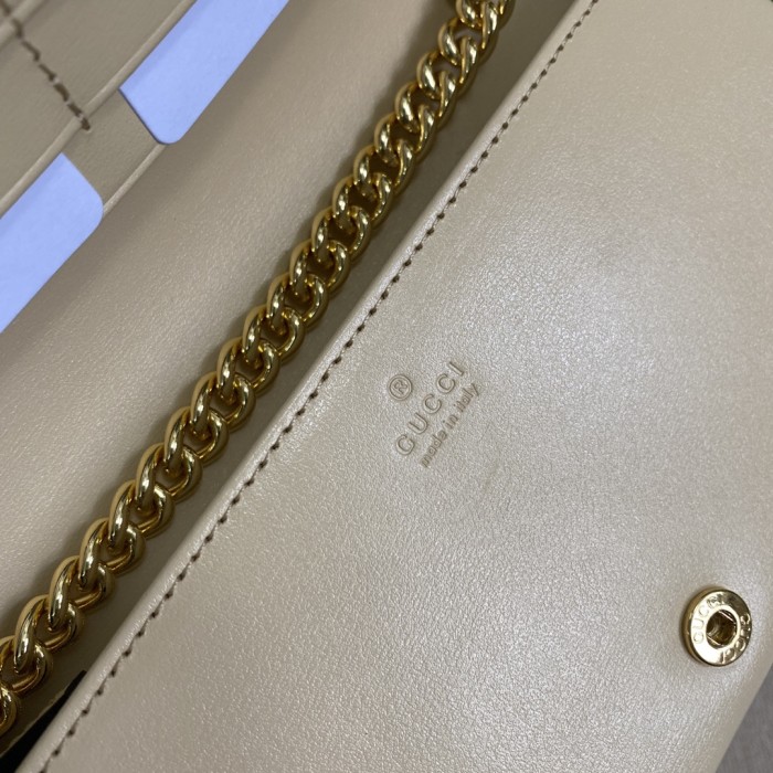 Handbag Gucci 621892 size 19× 10x 4 cm