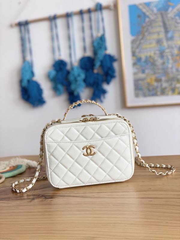 Handbag Chanel AP3222 size 19*13.5*7* cm