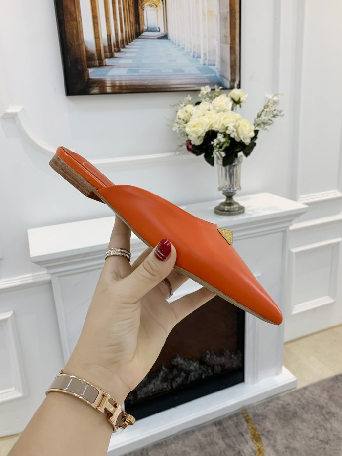 Valentino Garavani Flat sandals Women 18