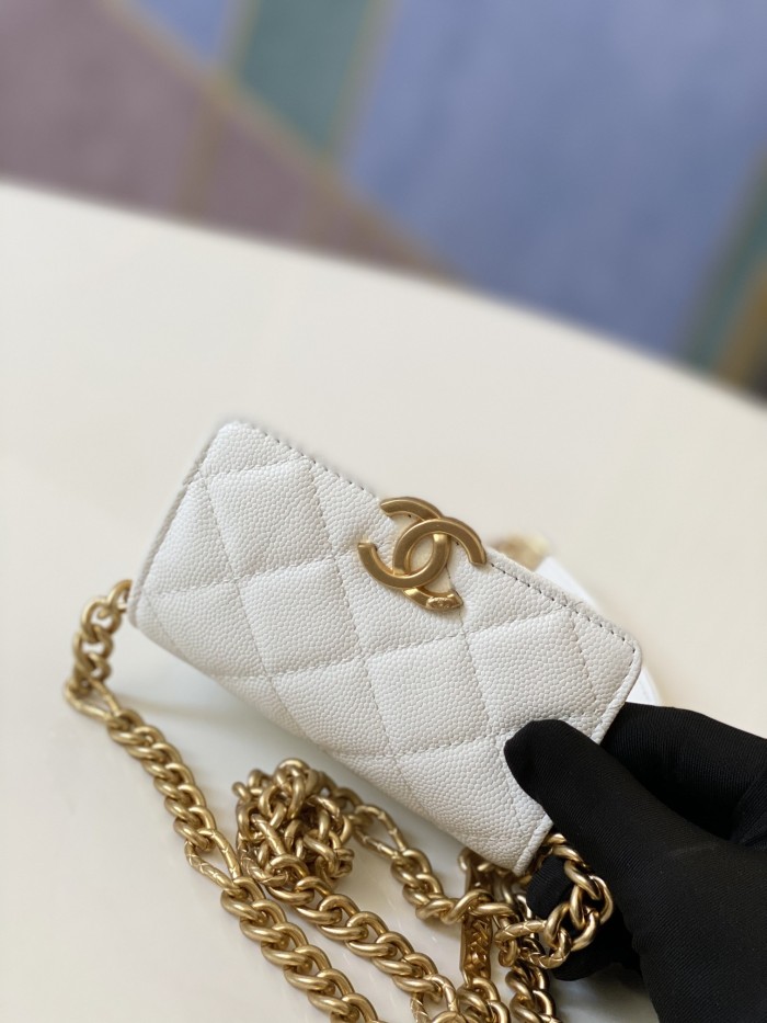 Handbag Chanel 81156 size 12 9 2.5 cm
