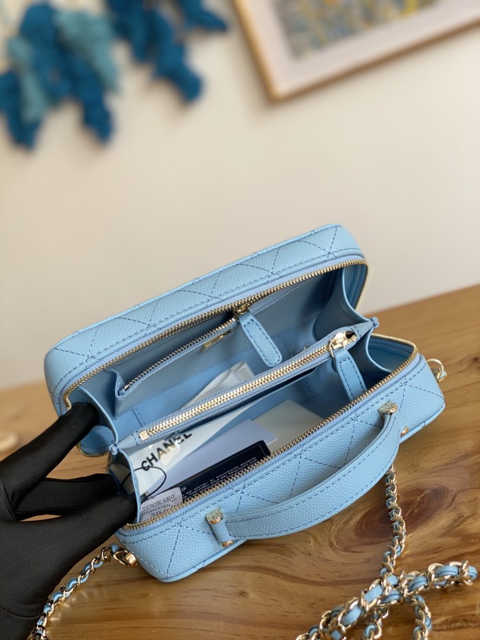 Handbag Chanel 3168 size 18.5x12.5x6 cm