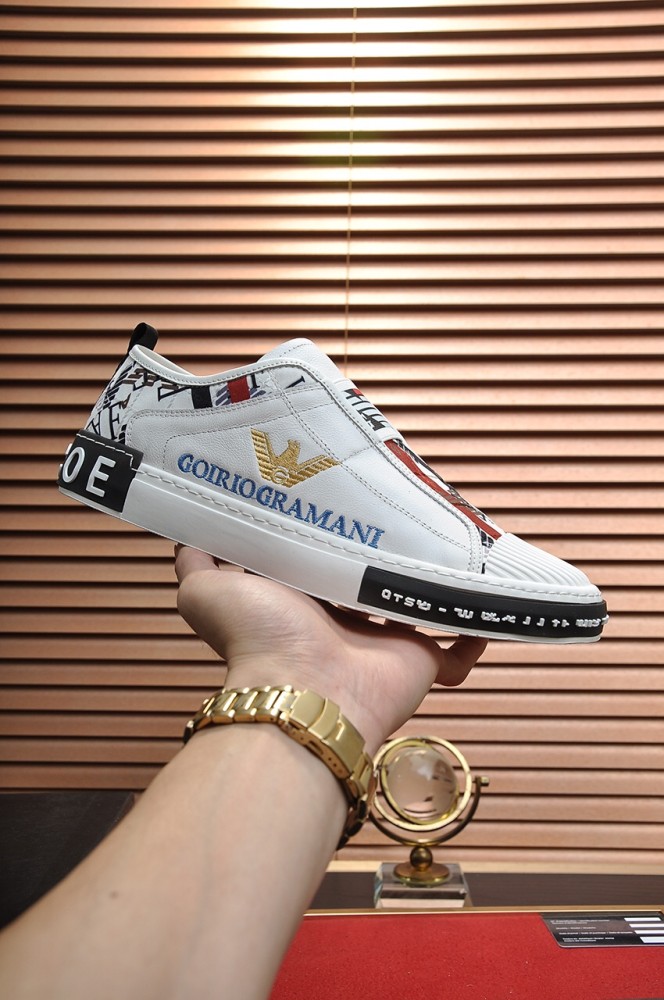 Armani Low Top Sneaker 30