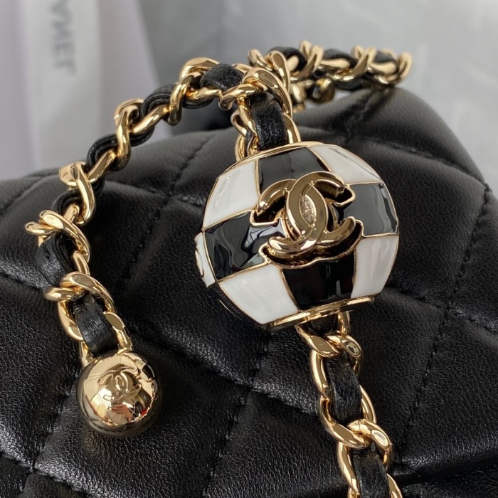 Handbag Chanel AS1787 size 20 cm