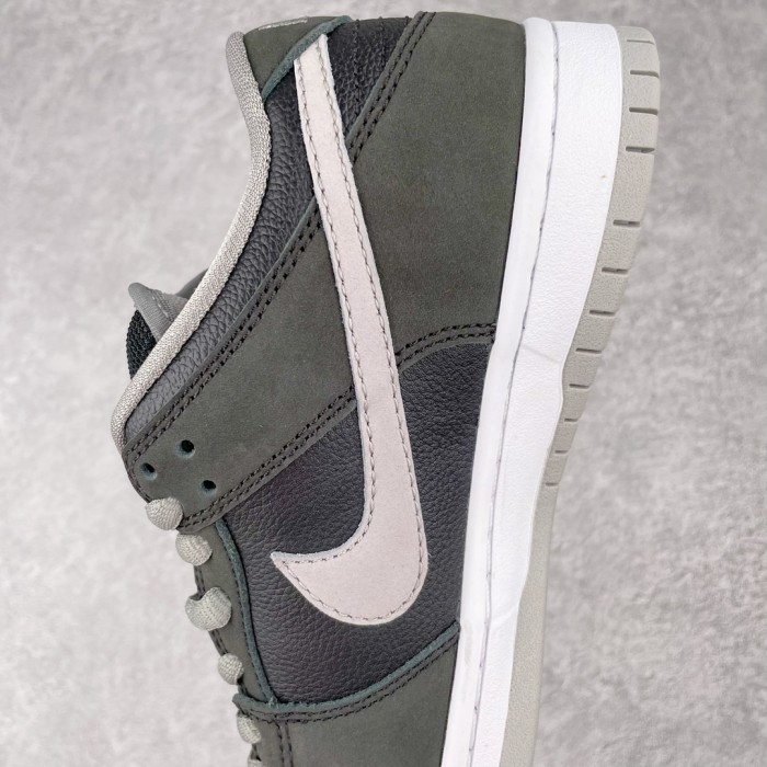 Nike Dunk SB Low J-Pack Shadow