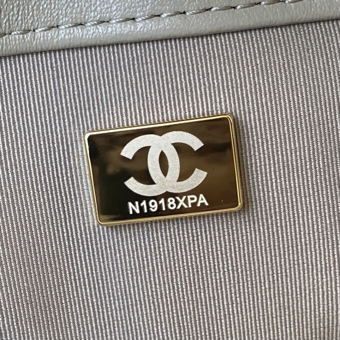 Handbag Chanel size 30 cm