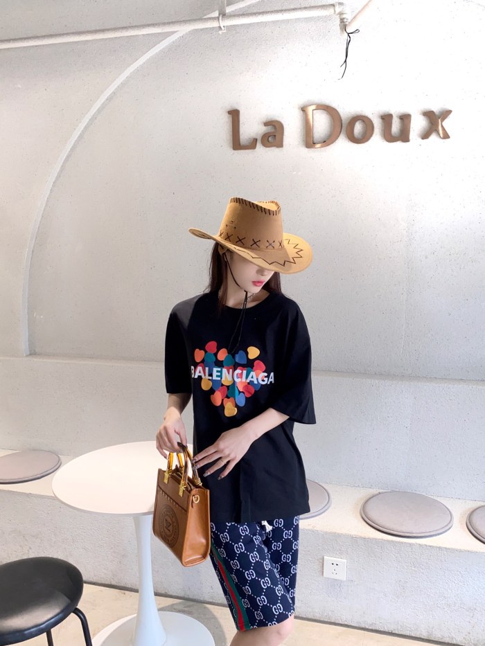 Clothes Balenciaga 101