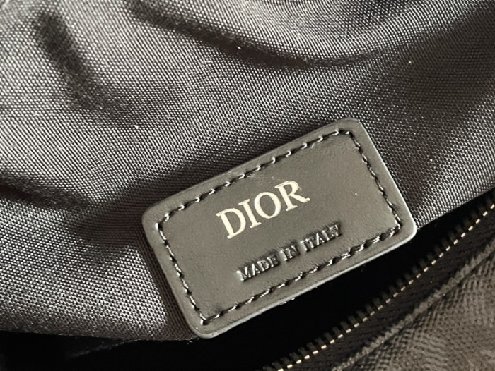 Handbag Dior D93335 size 21.5-11-12.5 cm