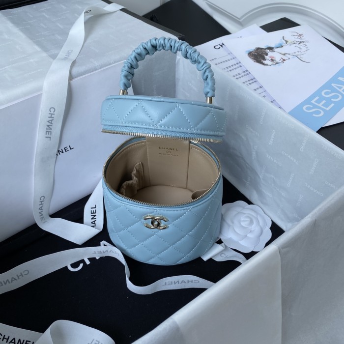 Handbag Chanel AP2730 size 13.5*13.5x11.5 cm