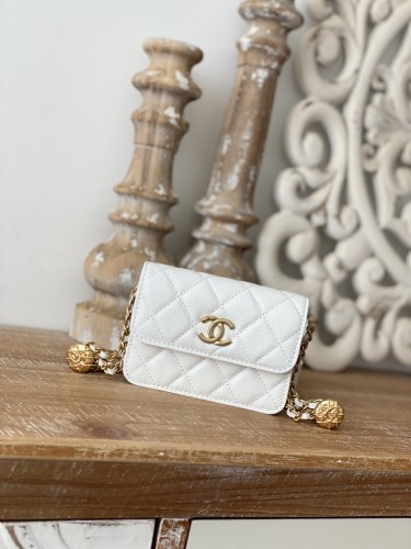 Handbag Chanel AP81205 size 9*12.3*3.2 cm