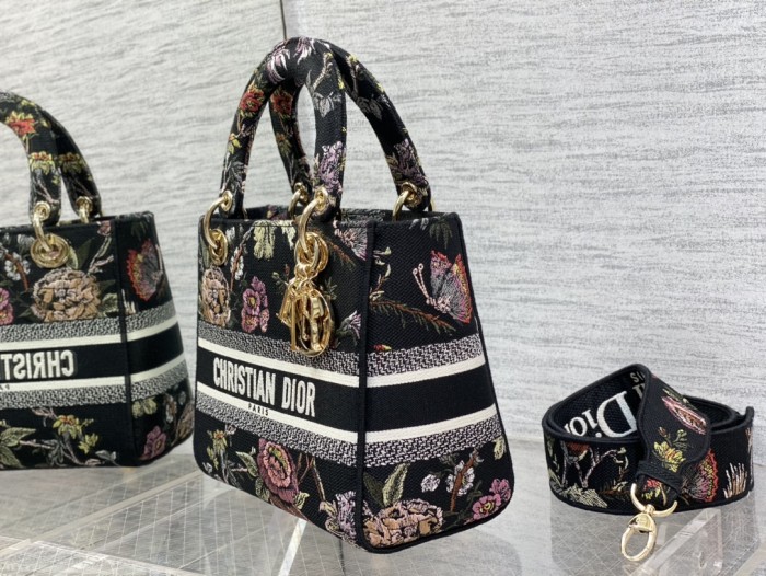 Handbag Dior size 24*11*20 cm