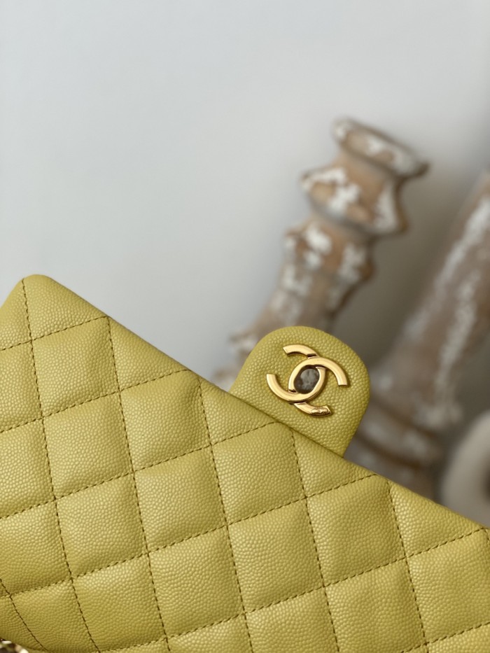 Handbag Chanel AS3777 size 16x24x8 cm