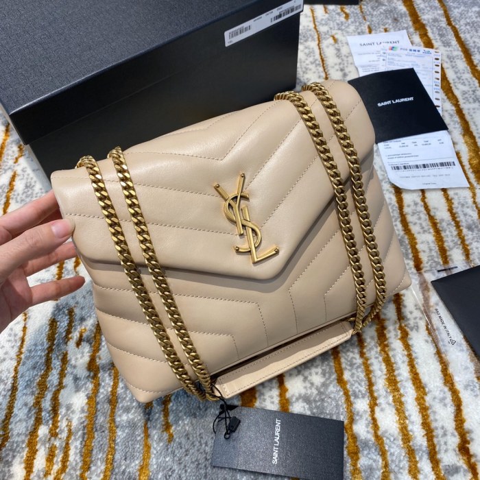 Handbags SAINT LAURENT 494699 size 23*17*9 cm