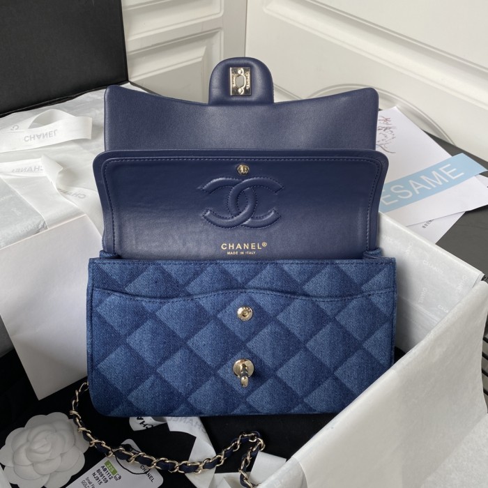 Handbag Chanel size 25 cm