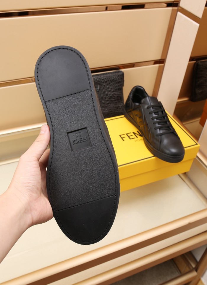 Fendi Low Top Sneakers 10